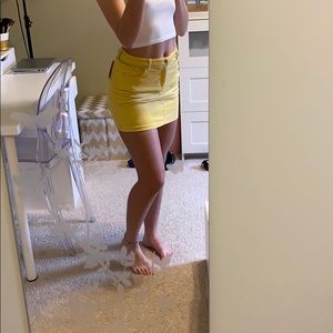 Yellow Ribbed texture skirt